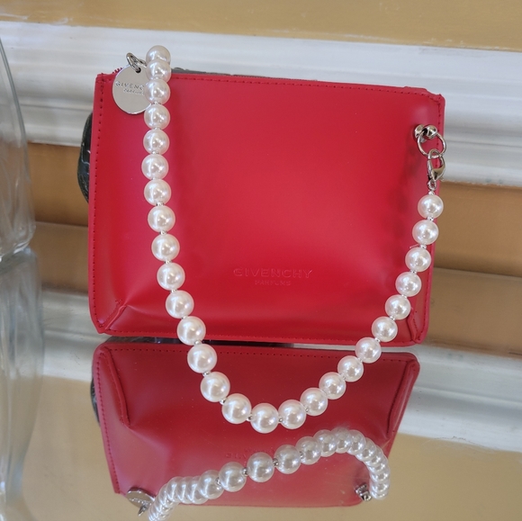 Givenchy mini pouch - Picture 1 of 7